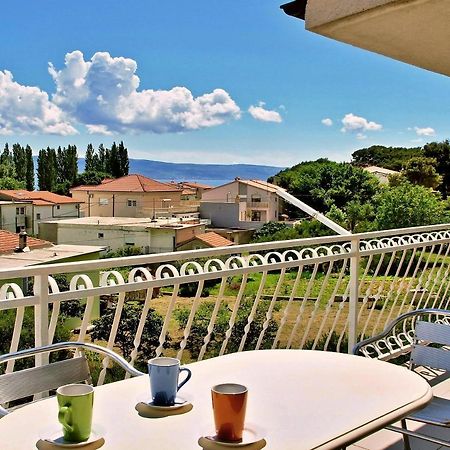 Apartments Iko Омиш Экстерьер фото